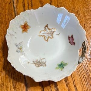 Lipper & Mann butterfly and leaf decorated bowl.  Vintage